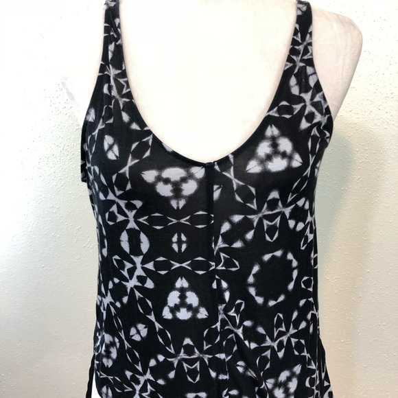 Silence & Noise Black Asymmetrical Tank - Picture 2 of 7